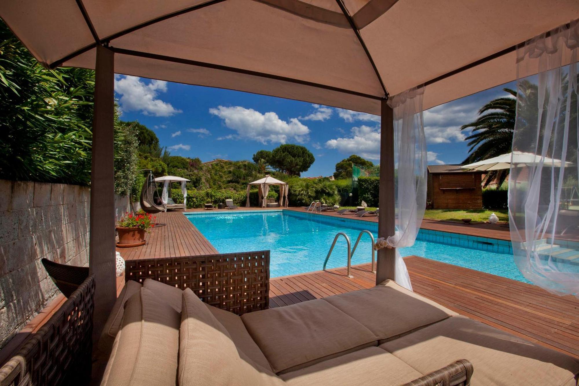 Albaruja Hotel Costa Rei Bagian luar foto