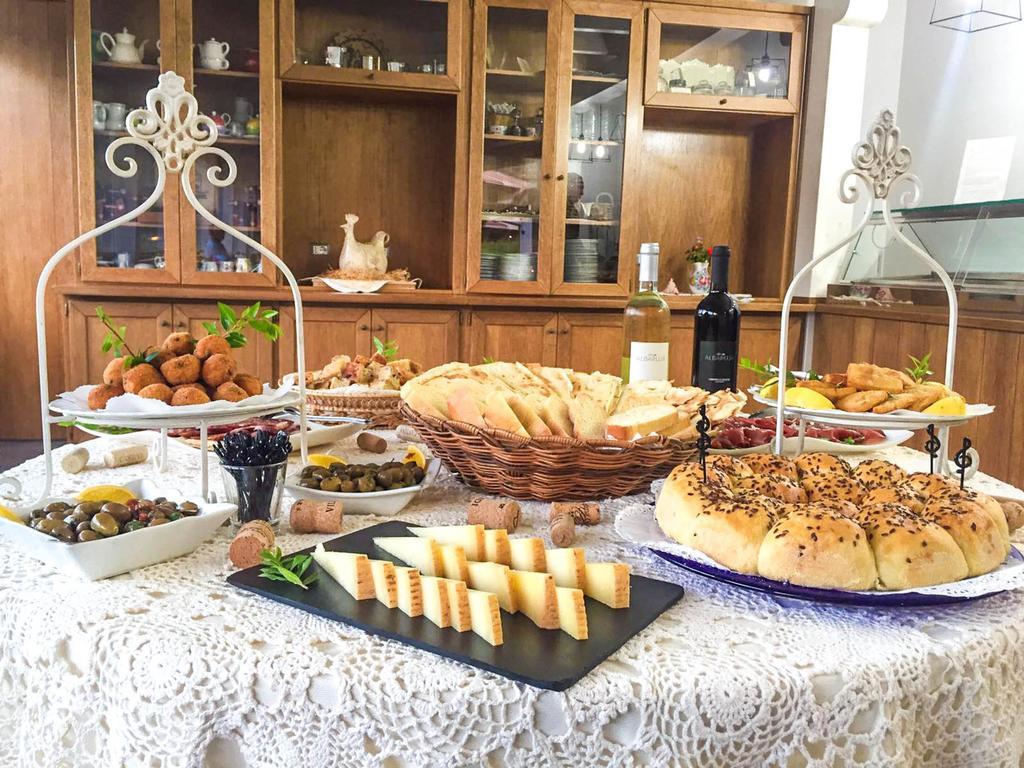Albaruja Hotel Costa Rei Bagian luar foto