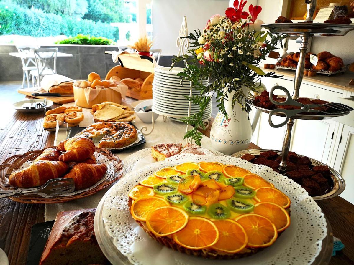 Albaruja Hotel Costa Rei Bagian luar foto