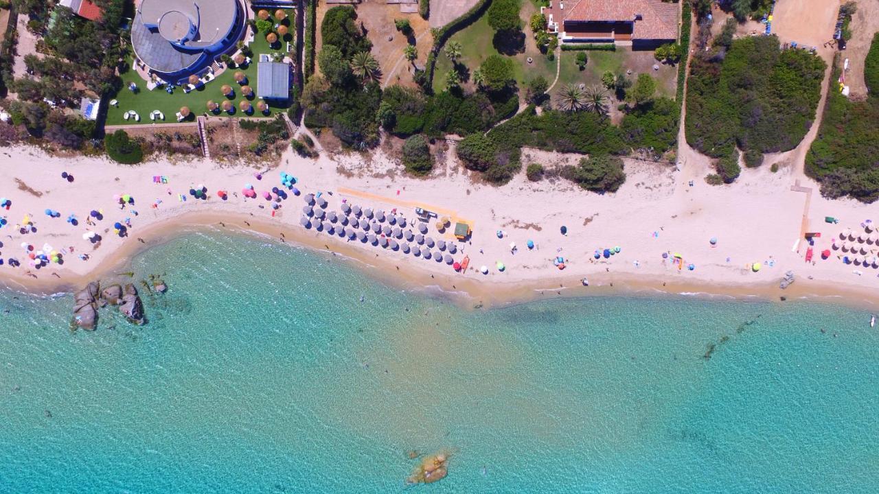 Albaruja Hotel Costa Rei Bagian luar foto